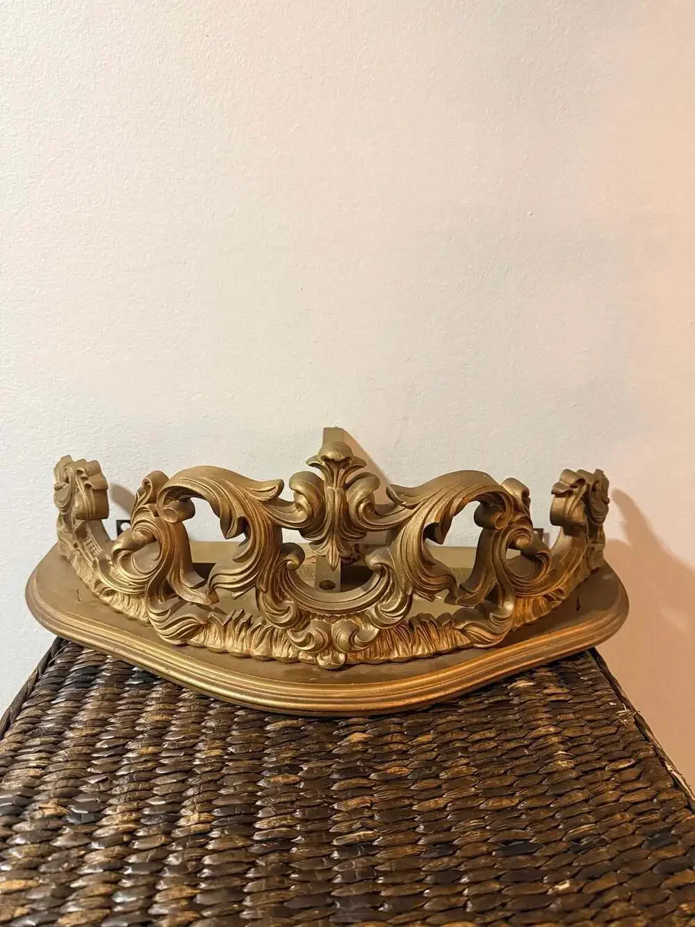 Vintage Mid Century Hollywood MCM Burwood Large Ornate Gold Tone Wall Shelf